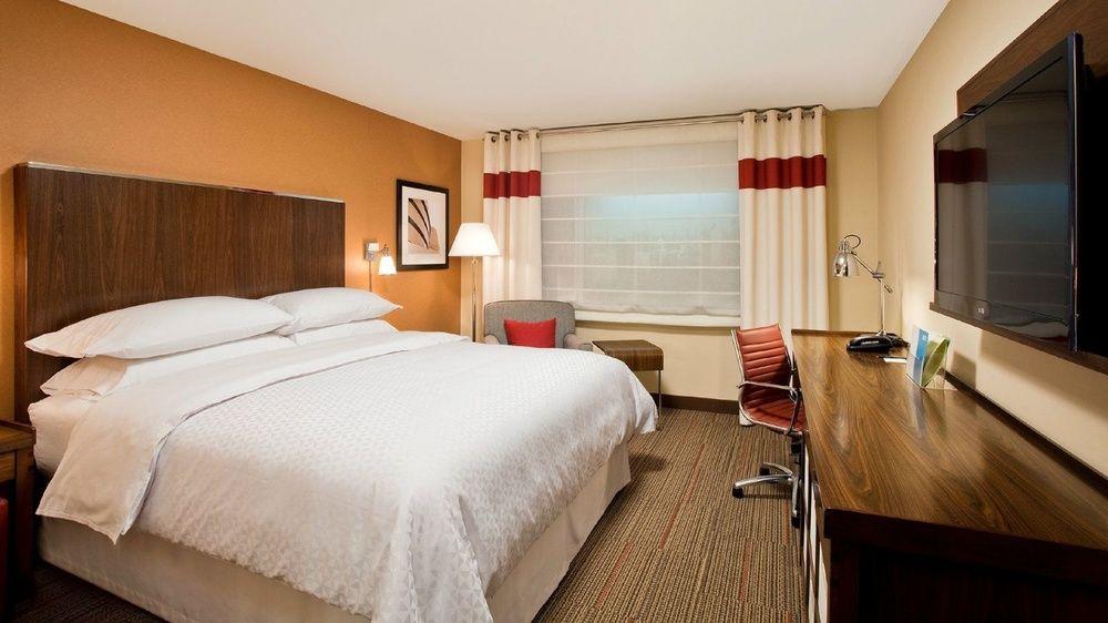 Four Points By Sheraton Detroit Novi Exterior foto