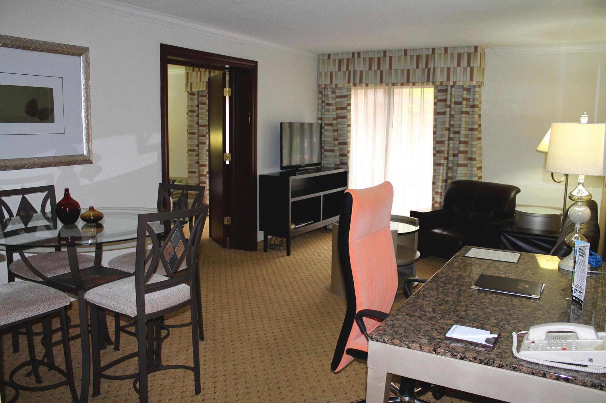 Four Points By Sheraton Detroit Novi Habitación foto