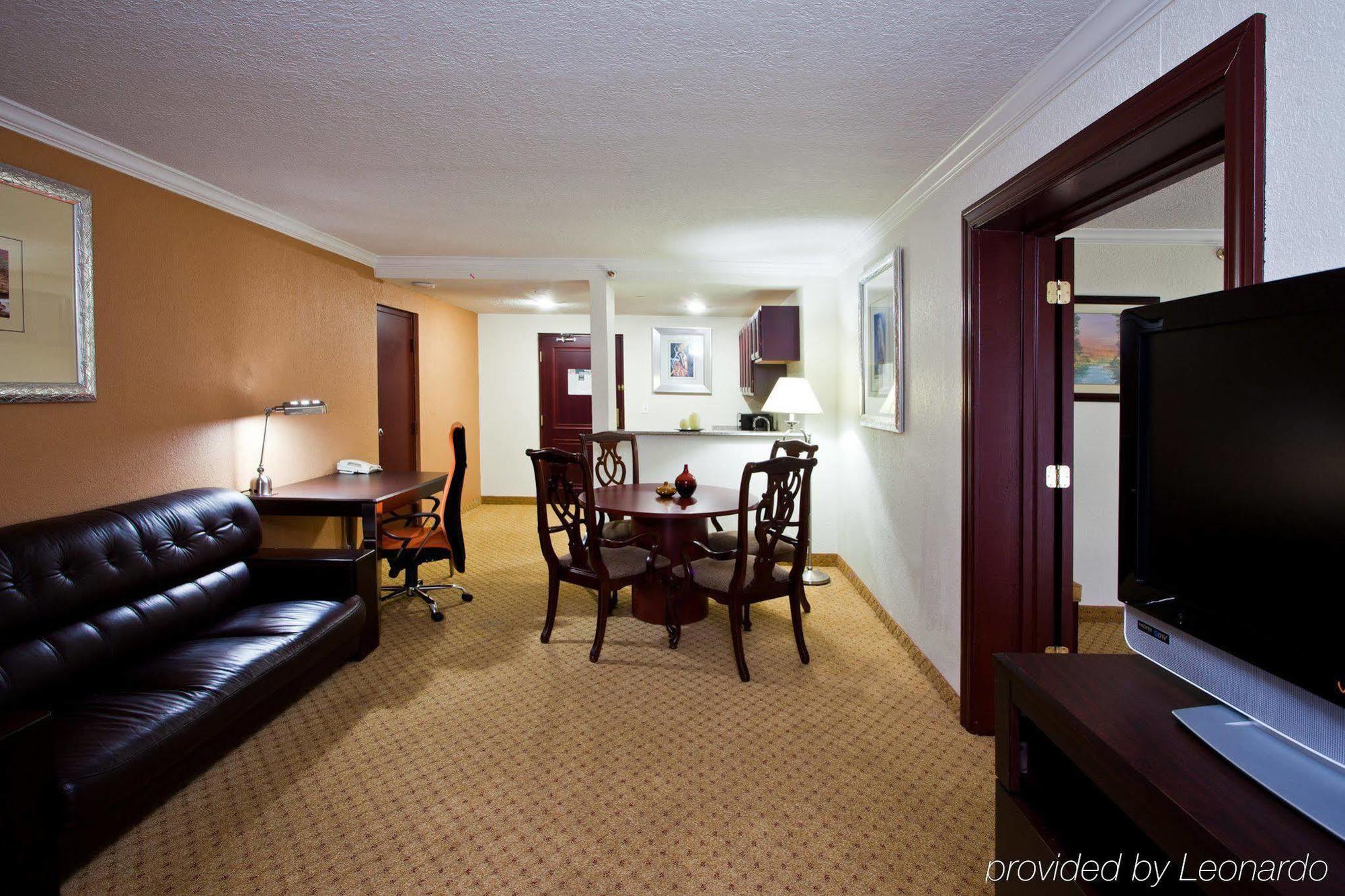 Four Points By Sheraton Detroit Novi Habitación foto